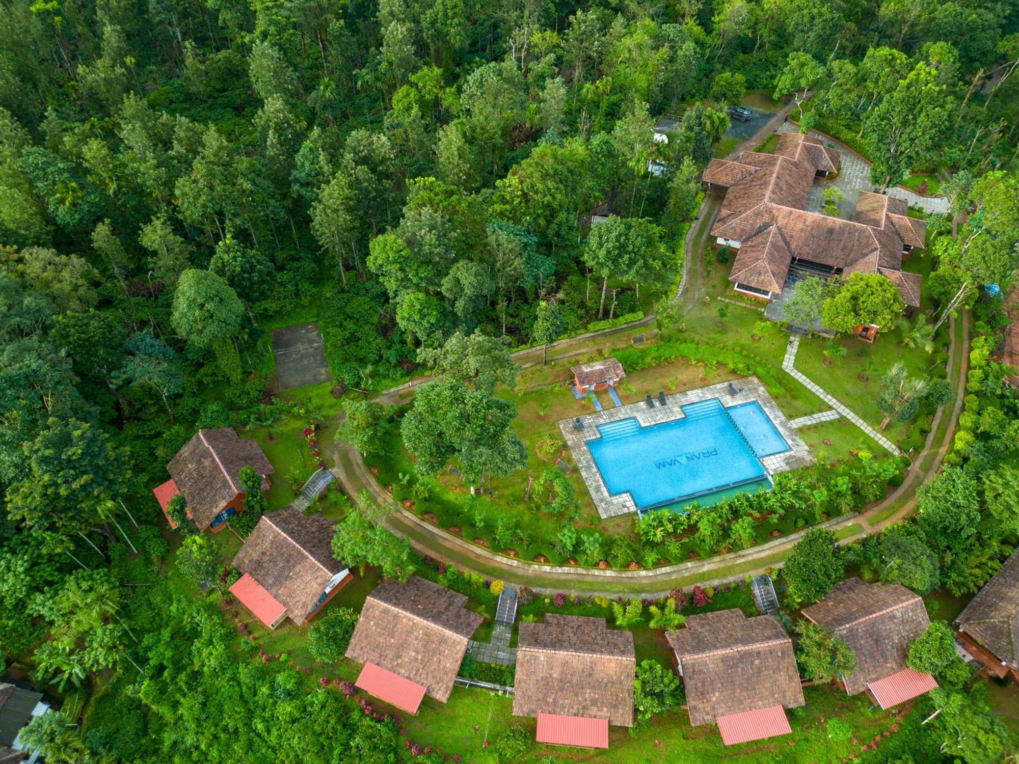 Tariyod Pranavam Resort & Spa מראה חיצוני תמונה