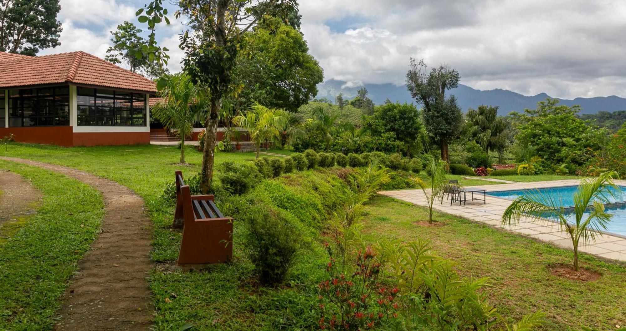 Tariyod Pranavam Resort & Spa מראה חיצוני תמונה